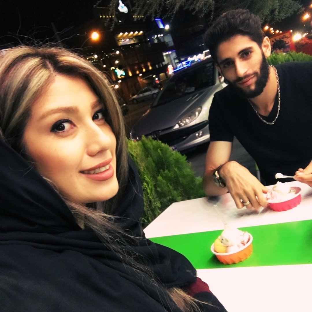 عکس همسر میلاد عبادی پور