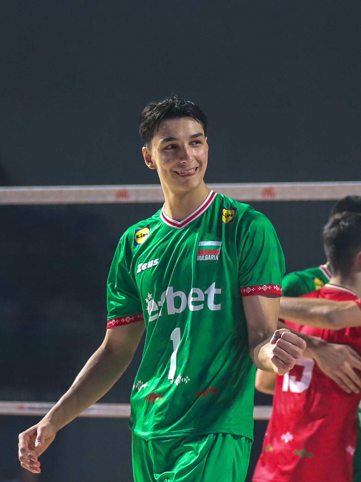 زندگی سیمون نیکولوف