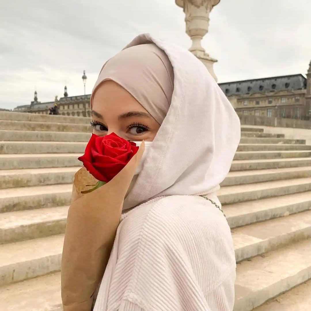 همسر عثمان دمبله چند سالشه