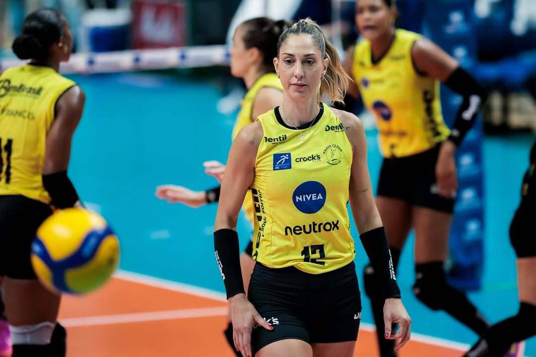 Carol Gattaz wallpaper for phone 