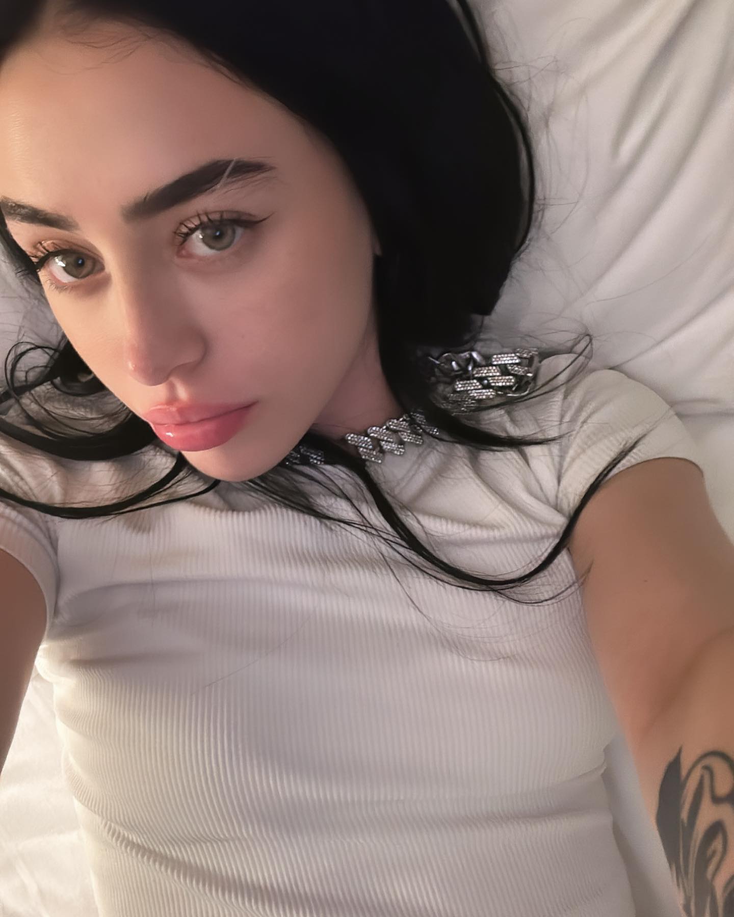 عکس جذاب نیکی نیکول