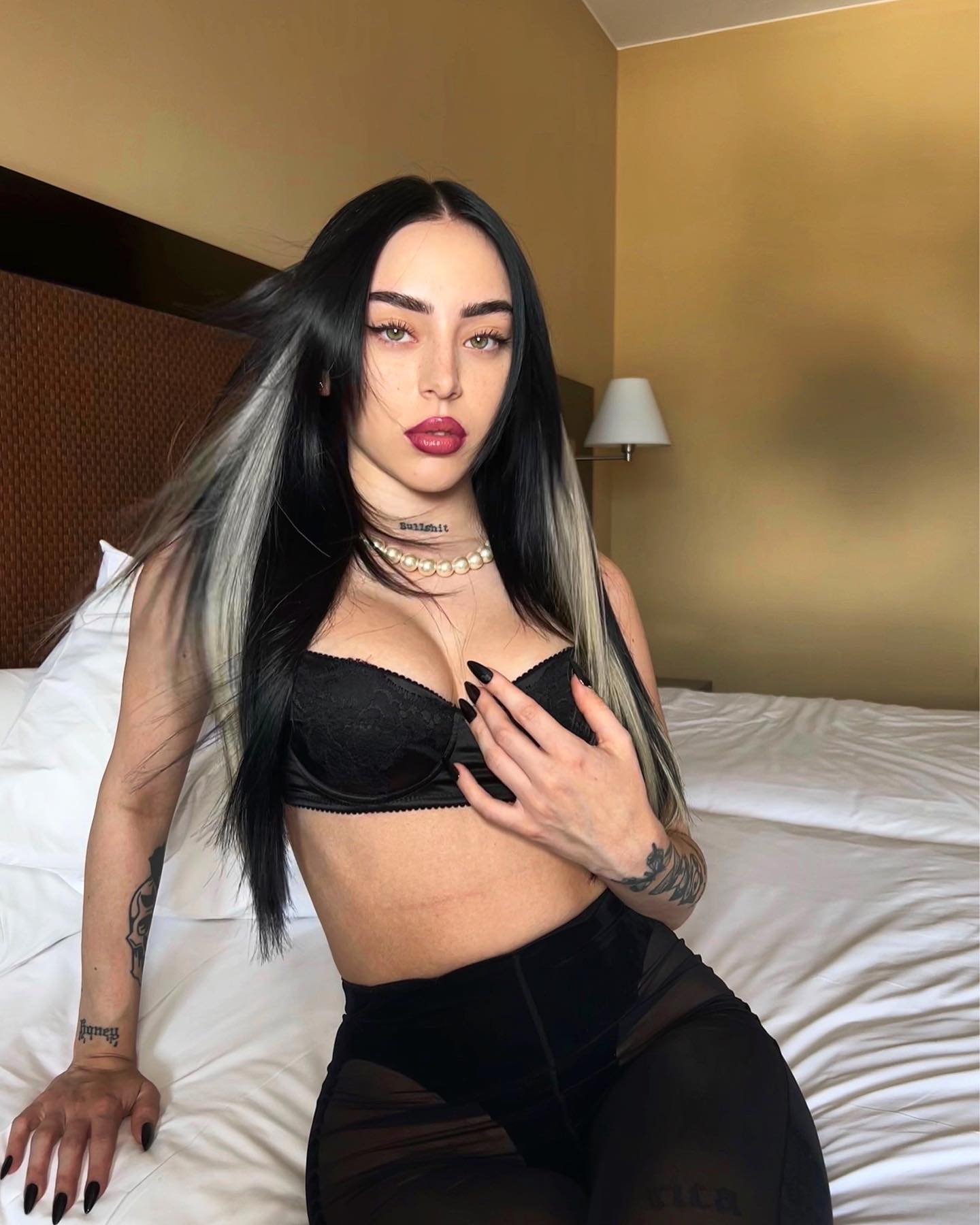 کون نیکی نیکول