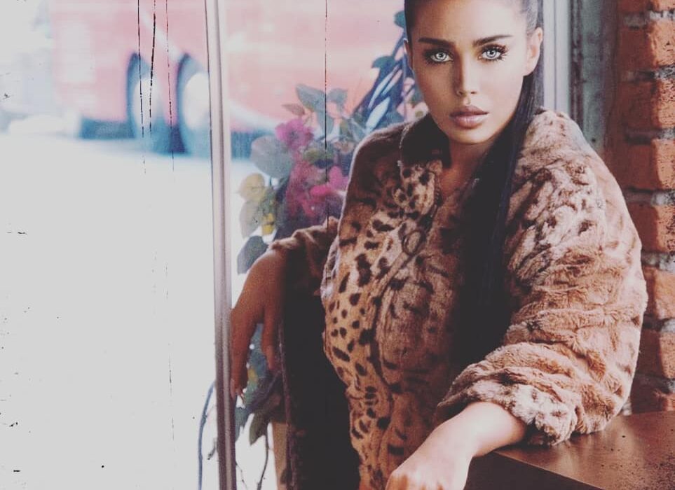 مینا نامداری پورن 