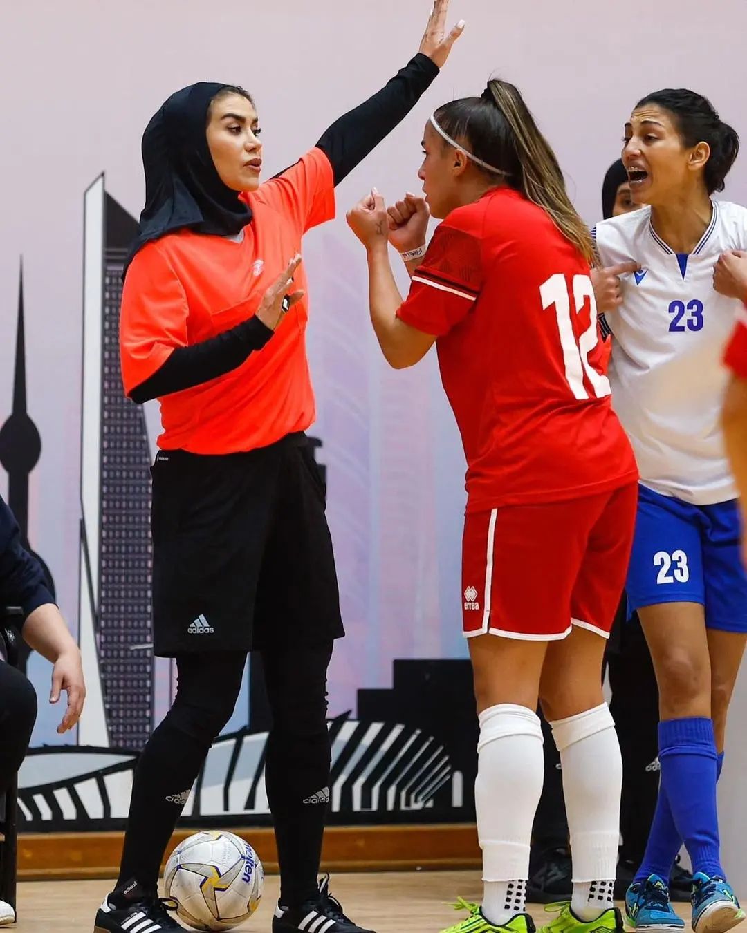 گلاره ناظمی الهامبخش زنان ورزشکار ایرانی گلاره ناظمی الهامبخش زنان ورزشکار ایرانی