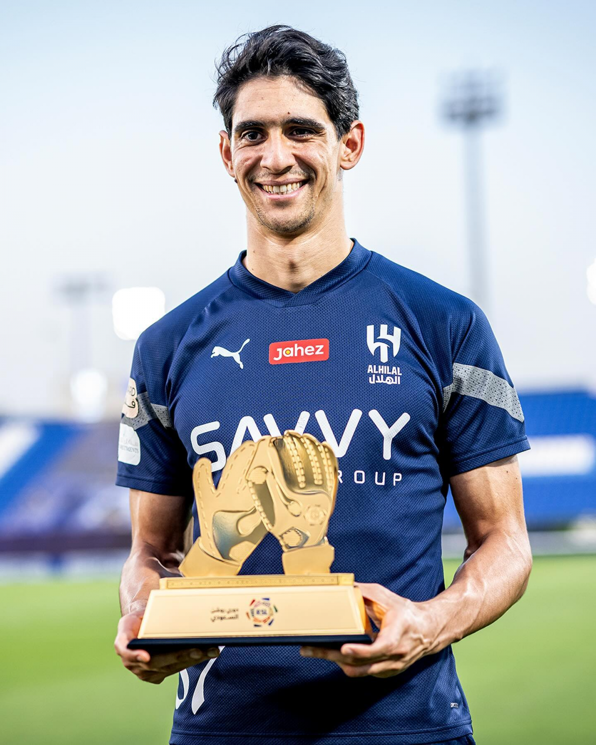 یاسین بونو و کسب جایزه بزرگ CAF