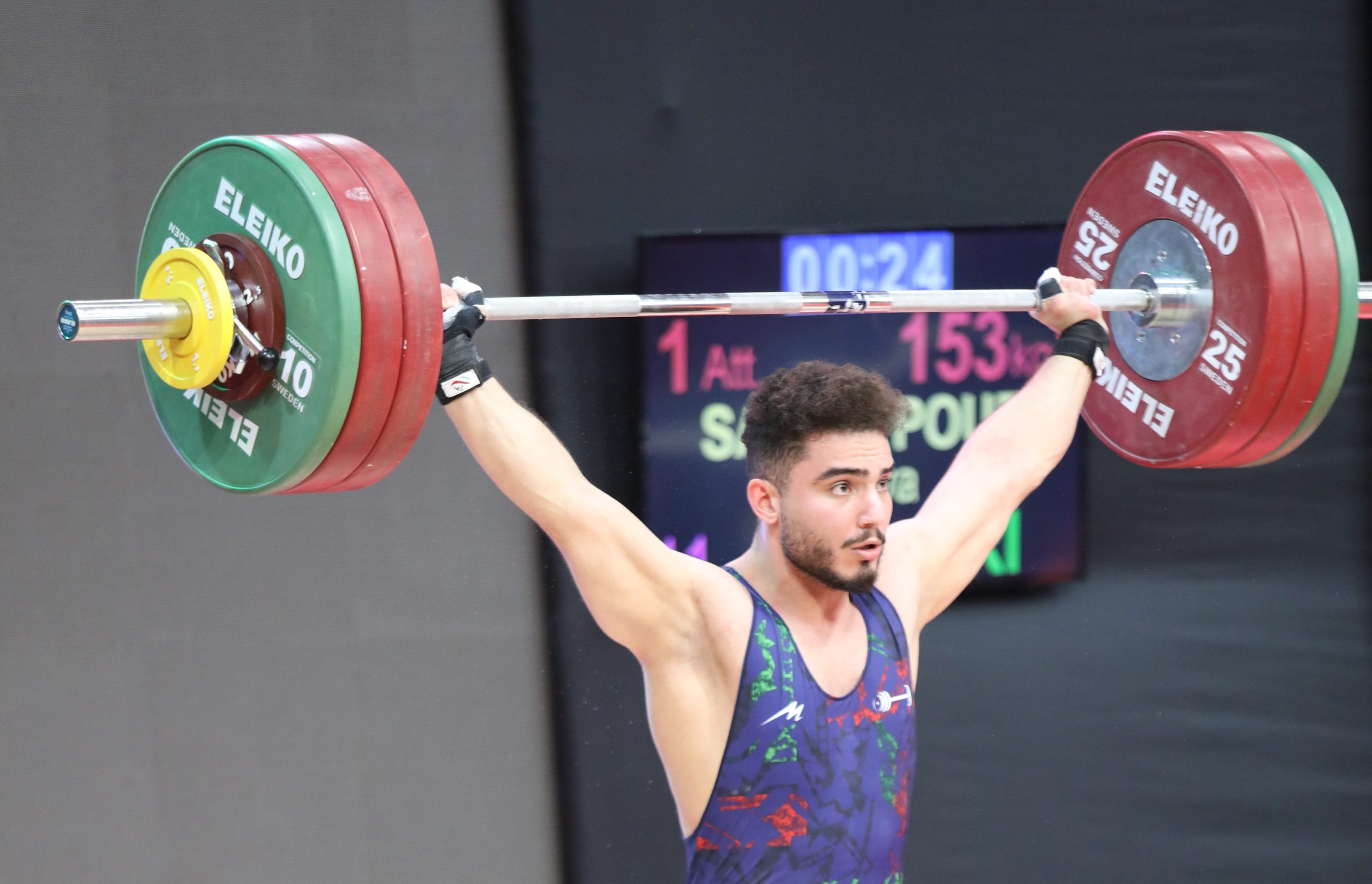 کسب ۳ نشان رنگارنگ صالحی پور کسب ۳ نشان رنگارنگ صالحی پور