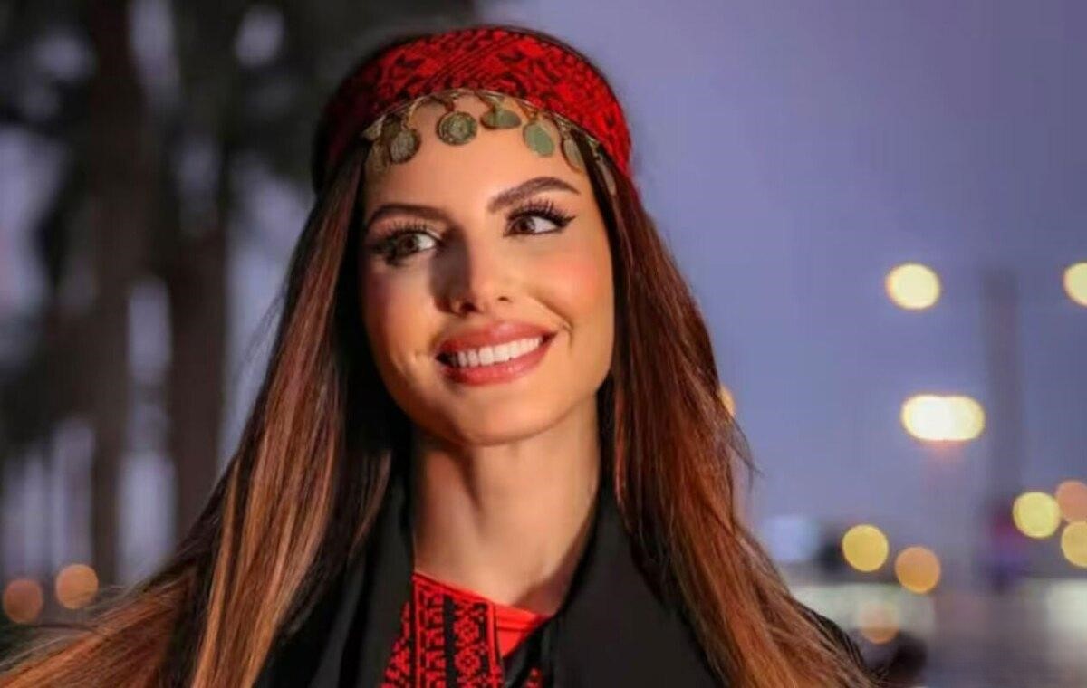 صدای فلسطین با لباس ملی نادین ایوب به جهان رسید