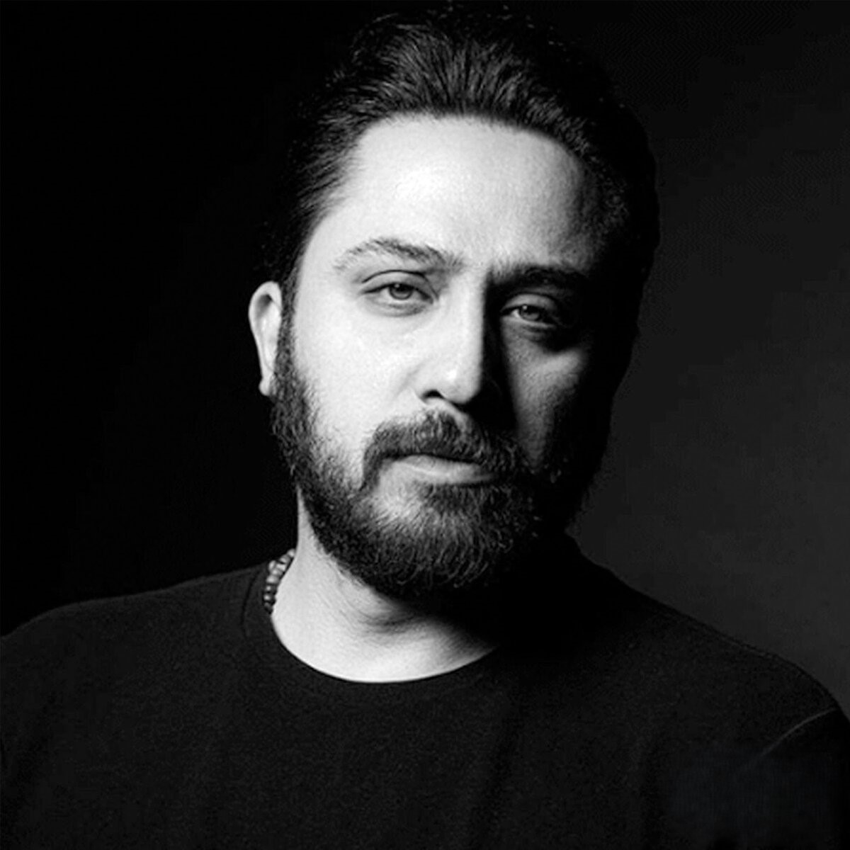 پایان موقت اجراهای روزبه بمانی پایان موقت اجراهای روزبه بمانی