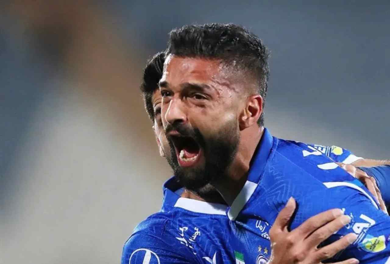 استقلال و تصمیم تازه درباره بازیکن