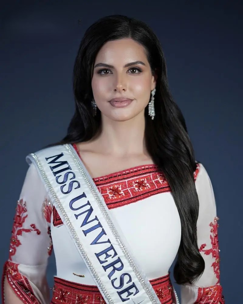 بیوگرافی نادین ایوب