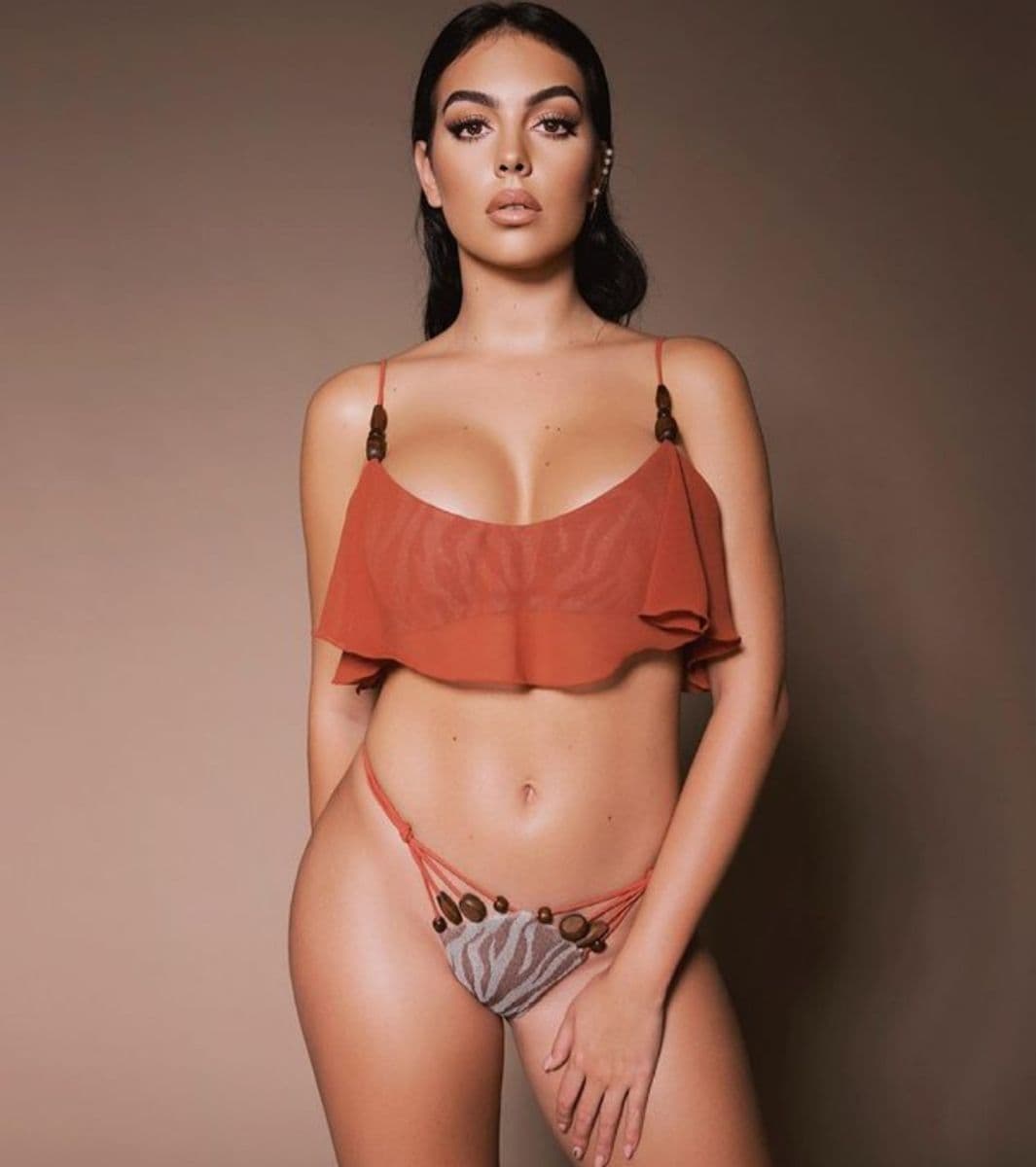 جورجینا سکسی 