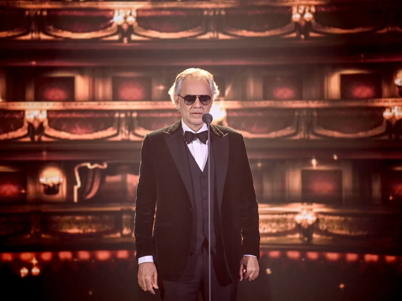 عکس جداب آندرهآ بوچلی عکس جداب آندرهآ بوچلی